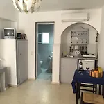 شقة كريستوس أويا