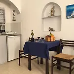 كريستوس