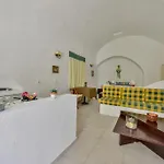 كريستوس