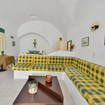 Apartment Christos *