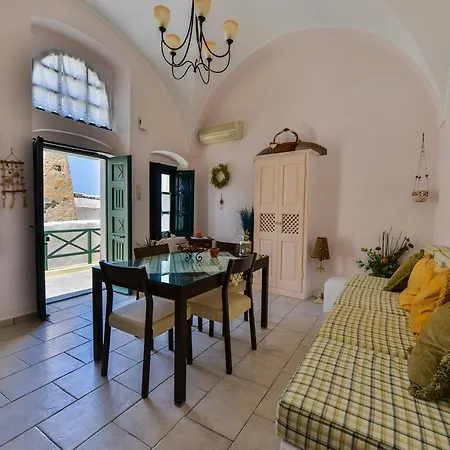 Apartment Christos Oia (Santorini)