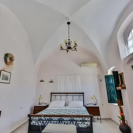 Apartment Christos Oia (Santorini)