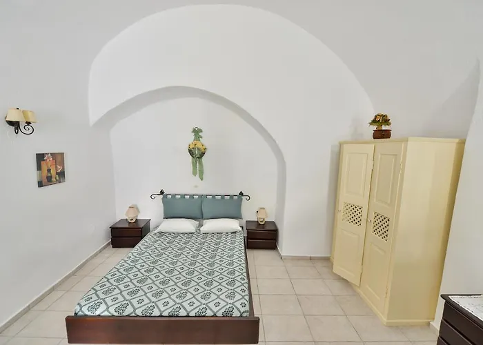 아파트 크리스토스 아파트먼츠 *