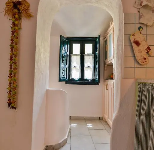 크리스토스 아파트먼츠 이아